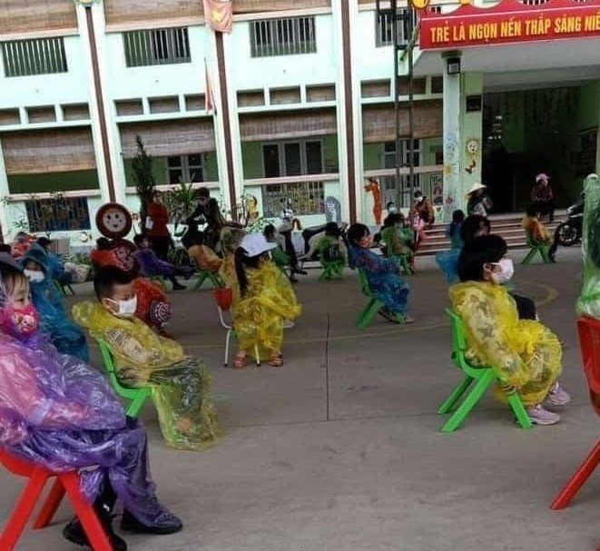 trẻ 4 tuổi cách ly tập trung  ảnh 4 tre 4 tuoi cach ly tap trung anh 4