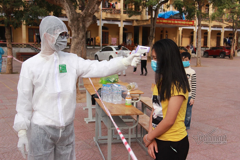 tình nguyện tham gia chống dịch ảnh 1 tinh nguyen tham gia chong dich anh 1
