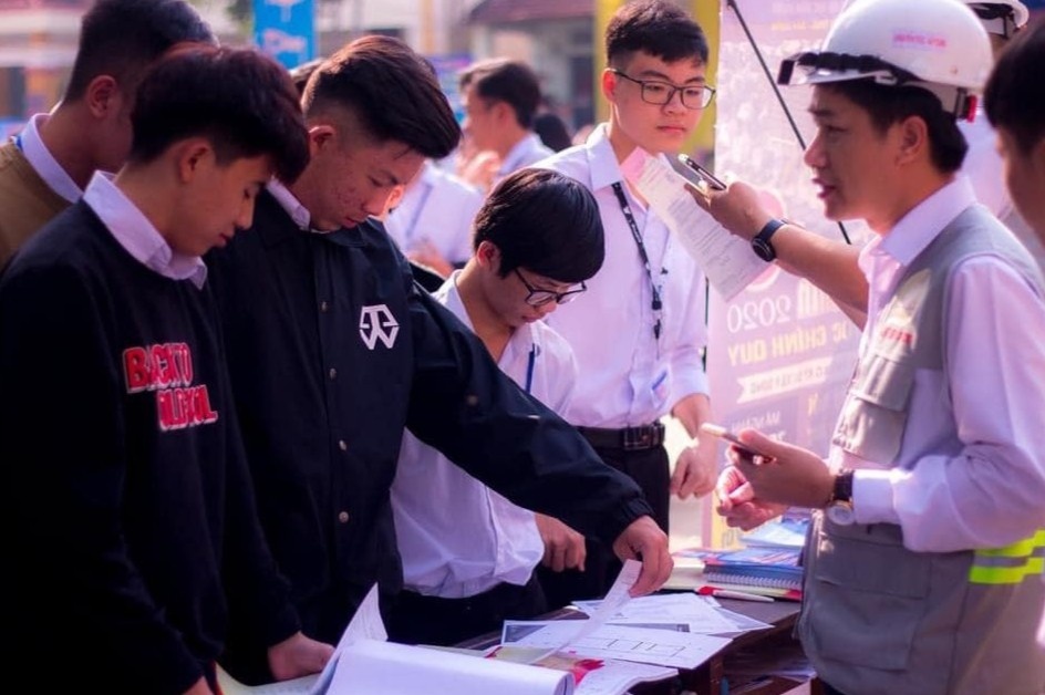 4 tinh ra cong van yeu cau giao vien khong giao bai tap dip Tet hinh anh