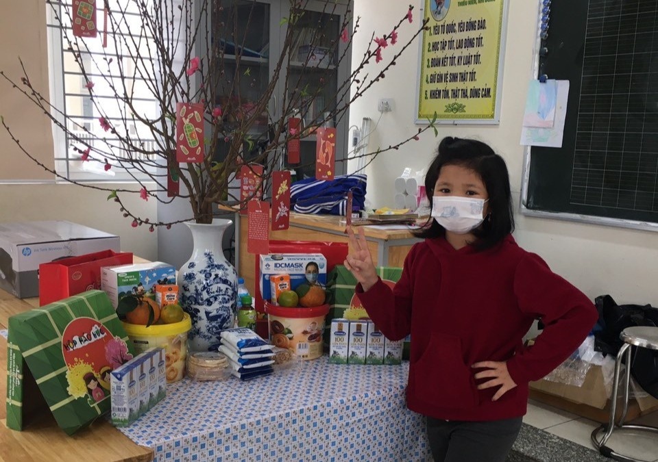 Co tro truong Tieu hoc Xuan Phuong cho xet nghiem lan thu ba hinh anh