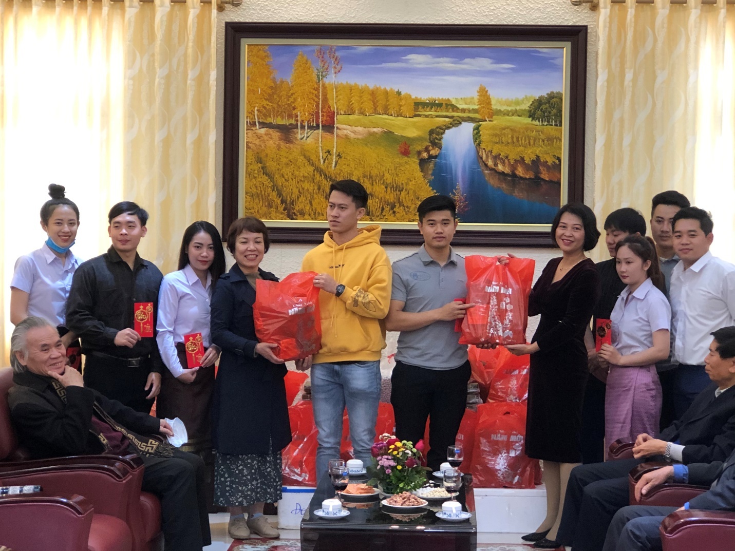 du hoc sinh mac ket do dich Covid-19 anh 2