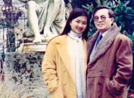 Giao su Phan Dinh Dieu day con gai bai hoc sau sac hinh anh