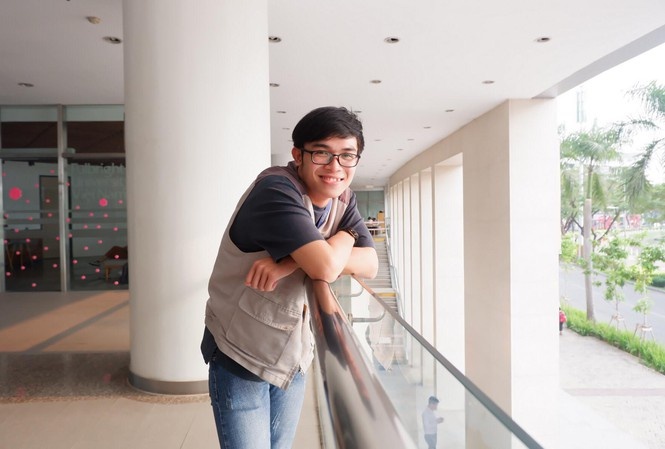 Con duong den dai hoc quoc te cua than dong biet doc luc 3 tuoi hinh anh