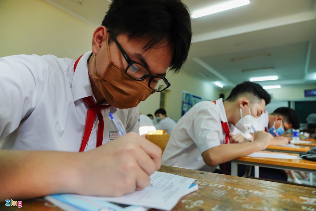 hoc sinh TP.HCM di hoc lai anh 1