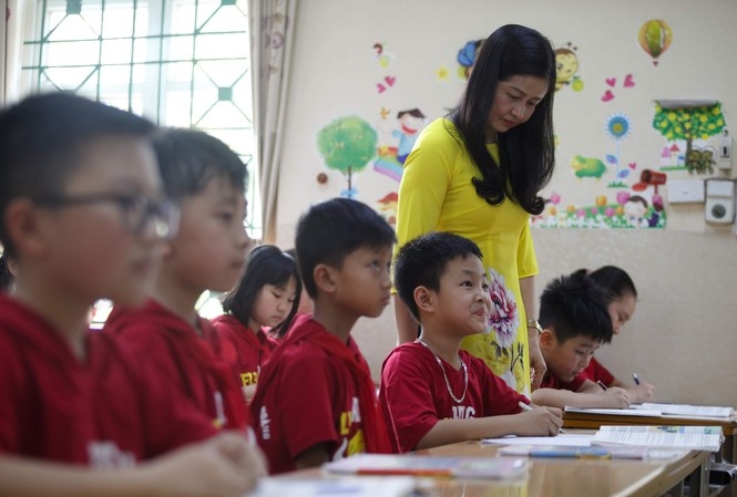 Chung chi boi duong chuc danh nghe nghiep khong chi 'hanh' giao vien? hinh anh