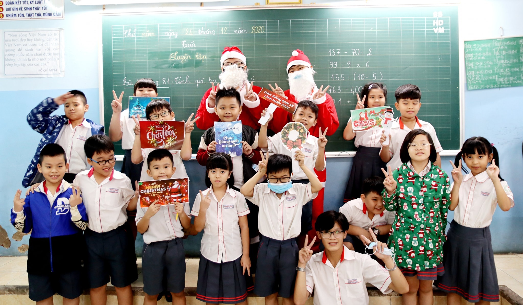 hoc phi bac tieu hoc TP.HCM anh 11