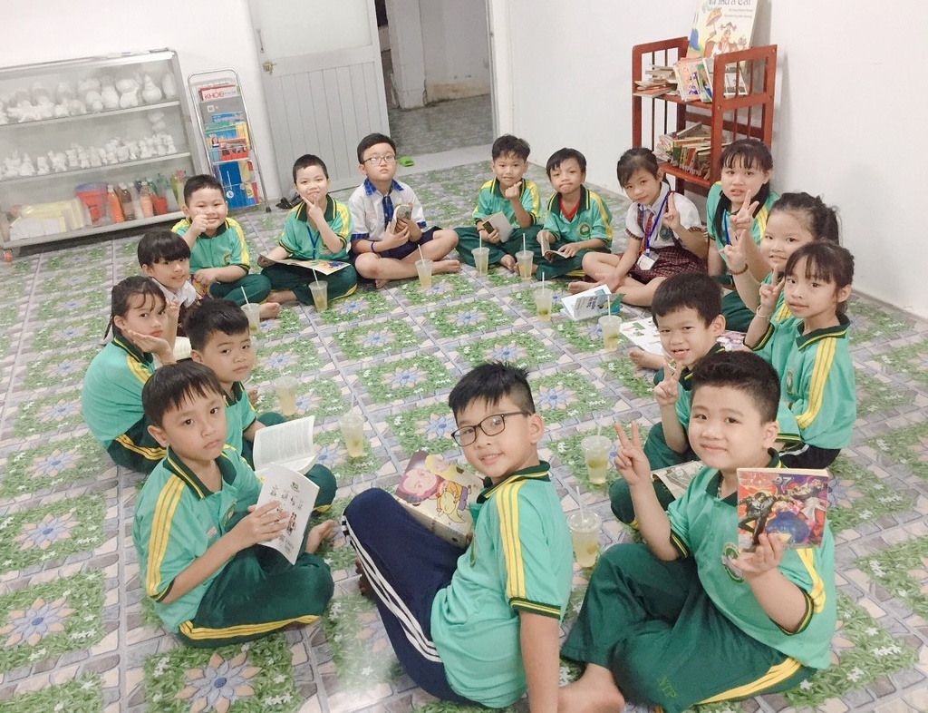 hoc phi bac tieu hoc TP.HCM anh 10