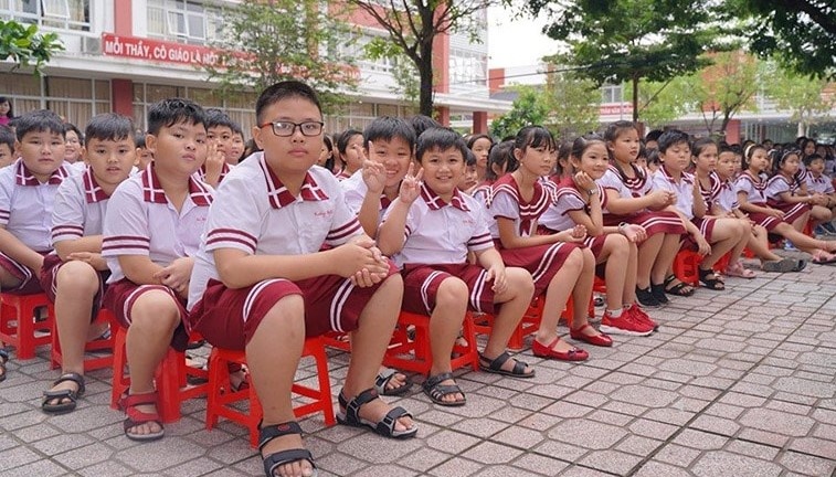 hoc phi bac tieu hoc TP.HCM anh 8