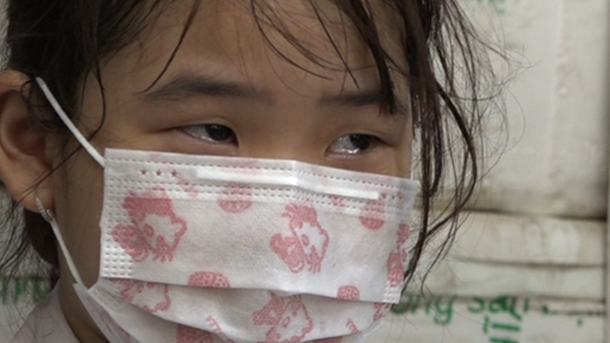 Hoc sinh bi danh bang thuoc sat: 'Con khong muon hoc co nua' hinh anh