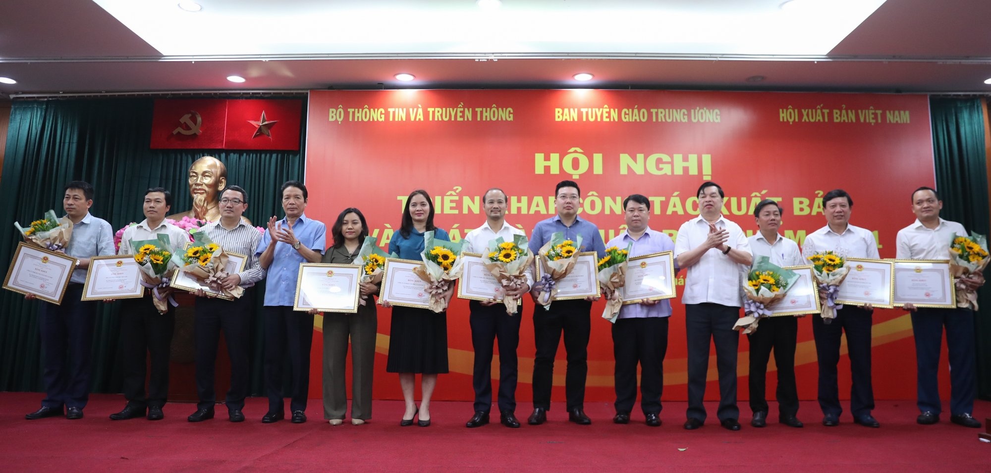 trien khai cong tac xuat ban 2021 anh 9