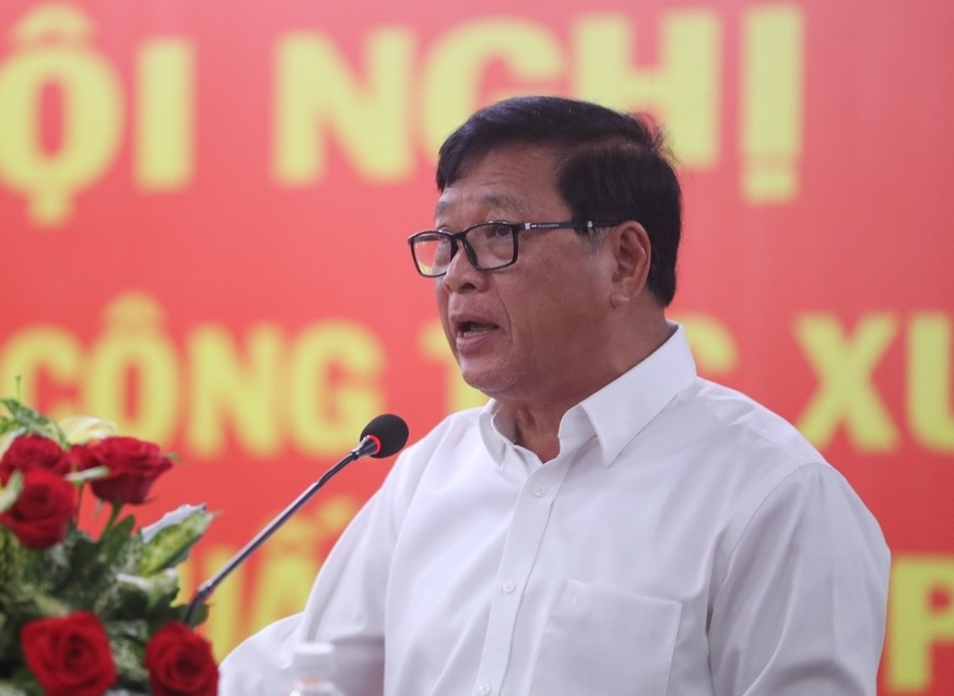 Day manh vai tro dan dat thi truong cua cac nha xuat ban hinh anh