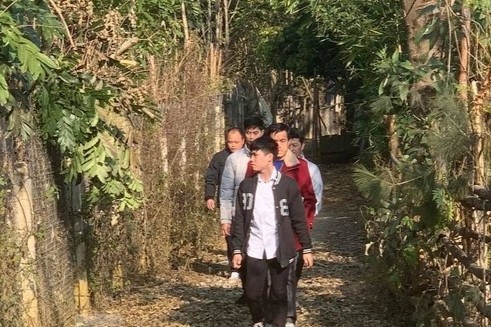 Tinh uy Son La len tieng ve viec xay nghia trang gan DH Tay Bac hinh anh