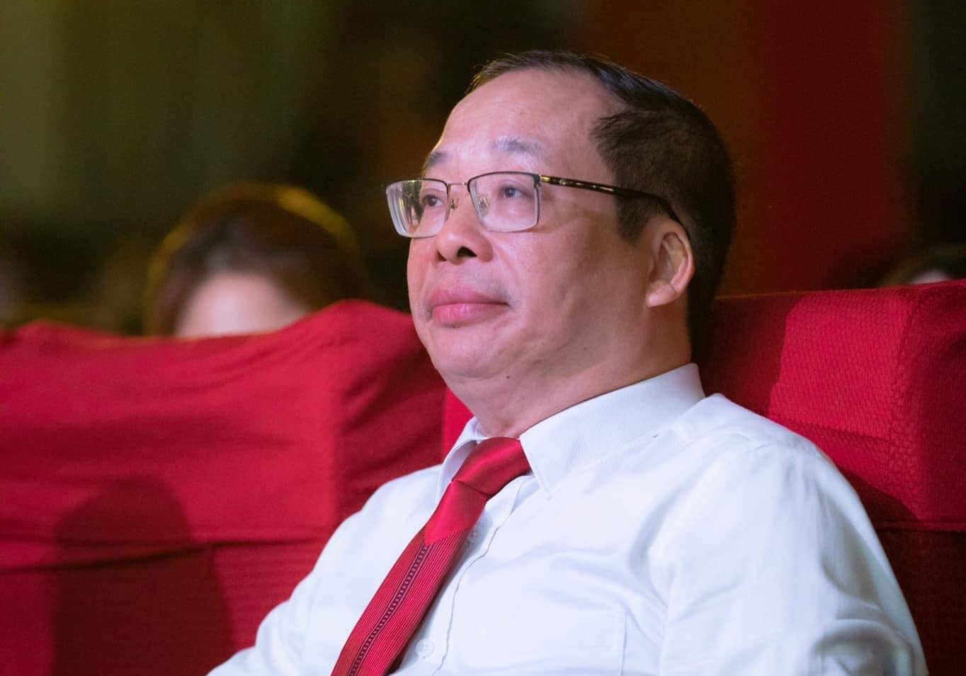 Quyen Giam doc Hoc vien Bao chi va Tuyen truyen qua doi hinh anh