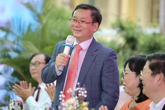 co hoi viec lam sau ra truong anh 2