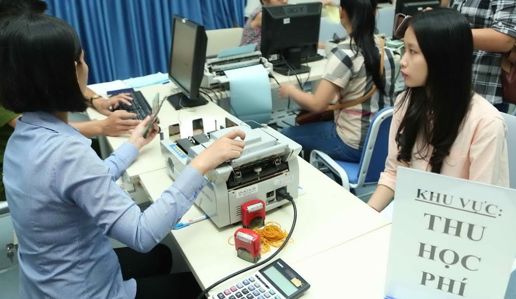 'Hoc phi thap khong the doi chat luong giao duc cao' hinh anh