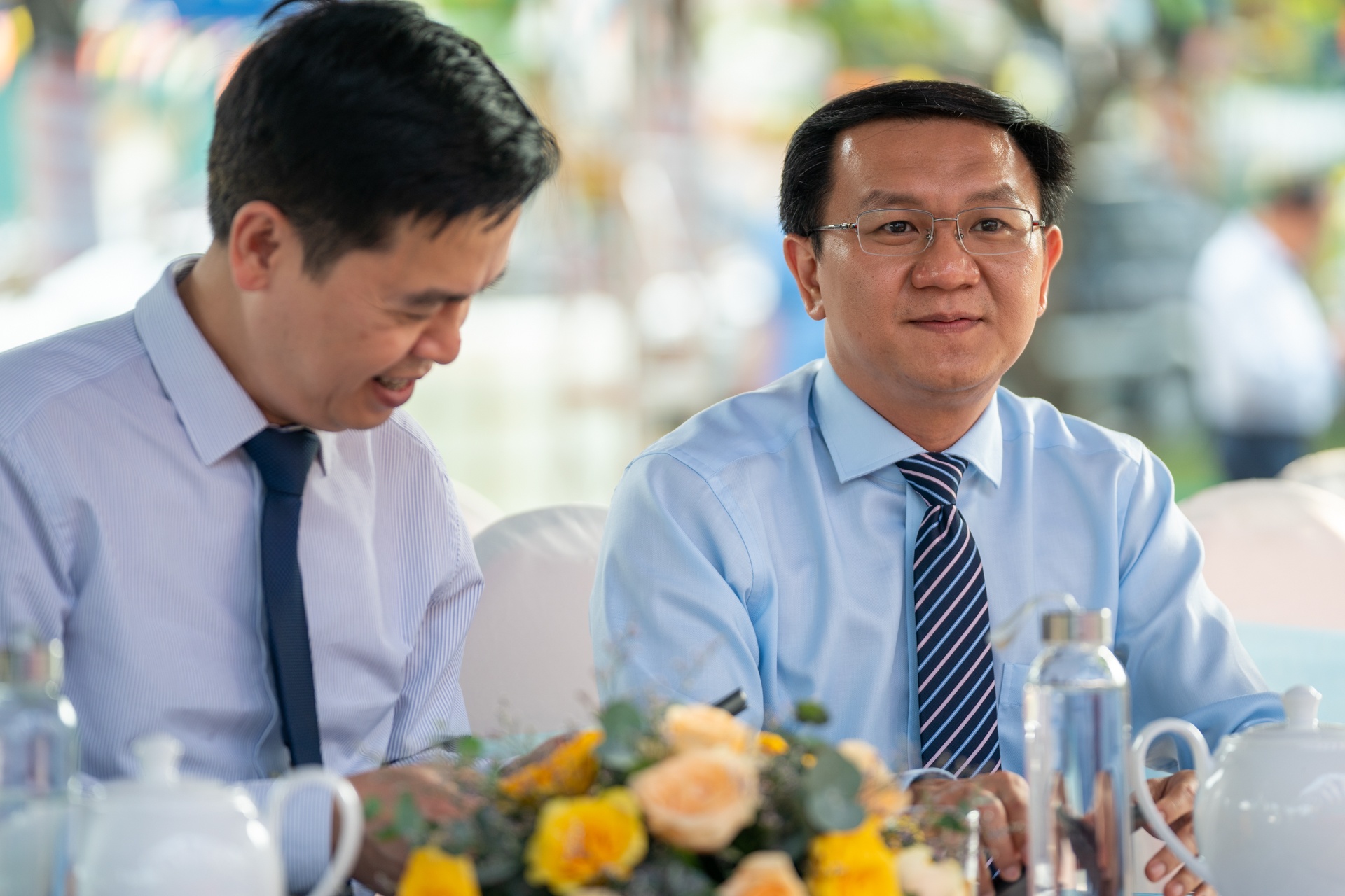 Ngay sach Viet Nam lan 8 anh 4