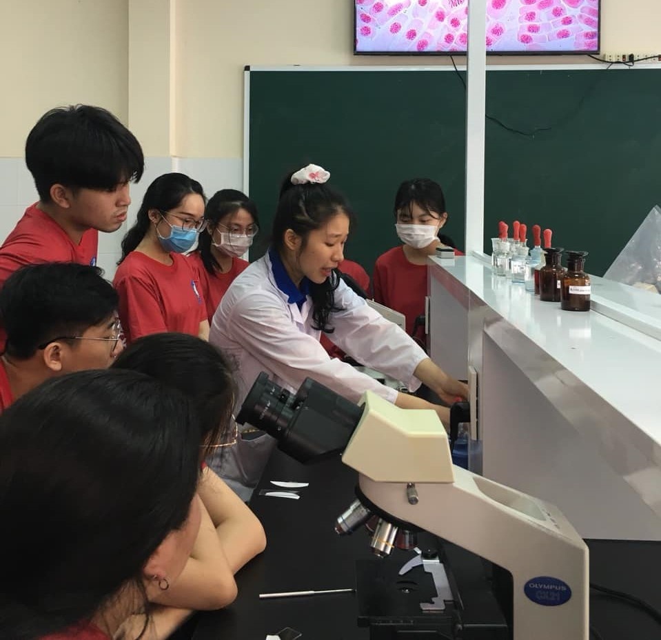 ky thi danh gia nang luc DH Su pham TP.HCM anh 1