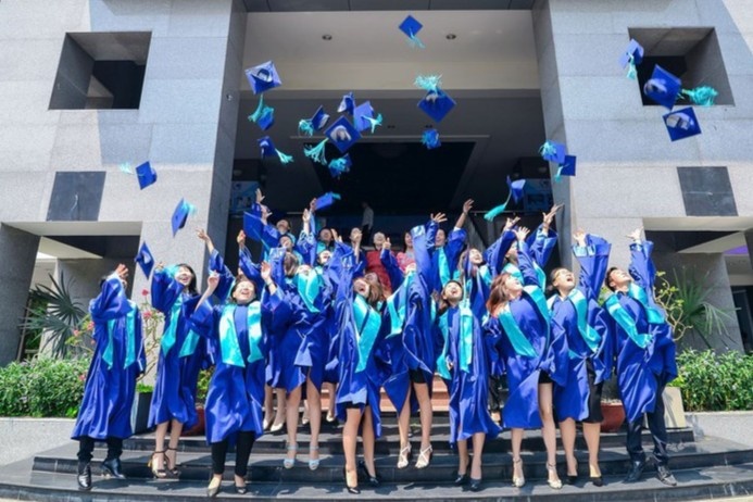 Co hoi nao cho cu nhan luat vao nganh toa an? hinh anh