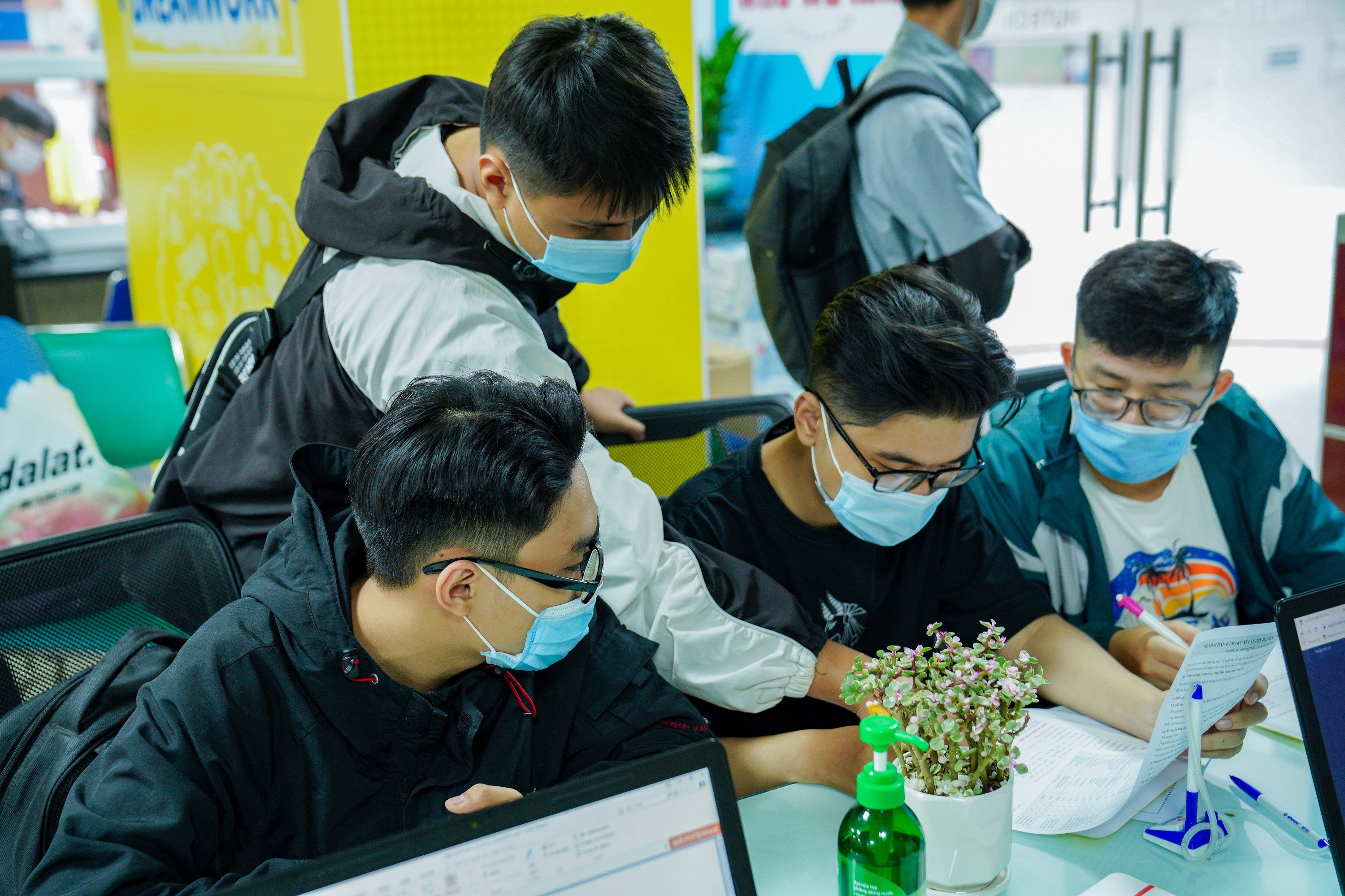 xét tuyển học bạ  ảnh 1 xet tuyen hoc ba anh 1