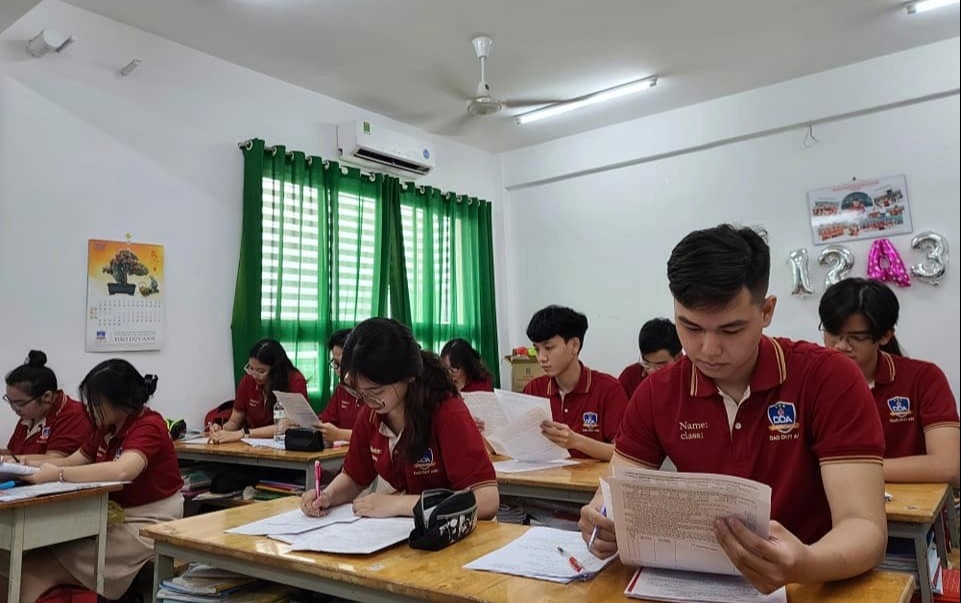 day nhanh kiem tra hoc ky anh 2