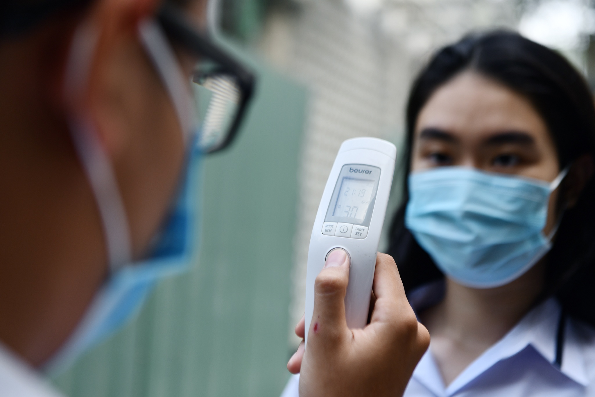 15 tinh, thanh cho hoc sinh tam dung den truong vi dich Covid-19 hinh anh