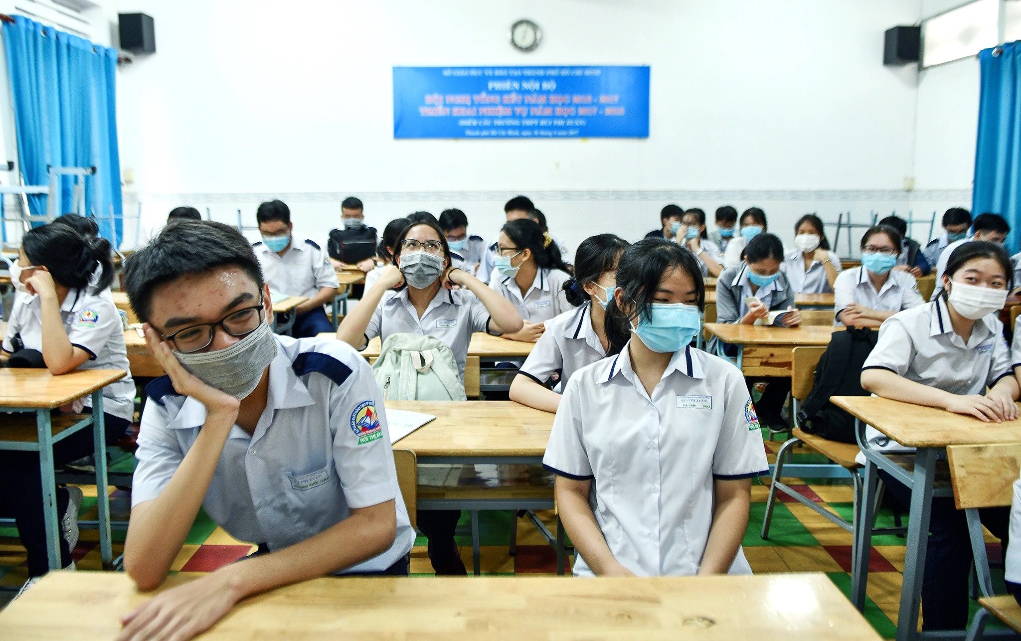 TP.HCM yeu cau cac truong ket thuc hoc ky II truoc ngay 9/5 hinh anh