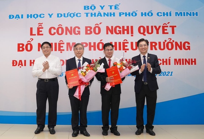thu hồi bổ nhiệm 2 phó hiệu trưởng  ảnh 1 thu hoi bo nhiem 2 pho hieu truong anh 1