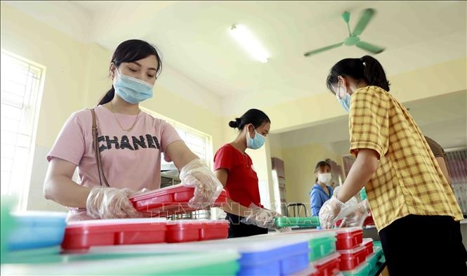 tre em do cach ly anh 10