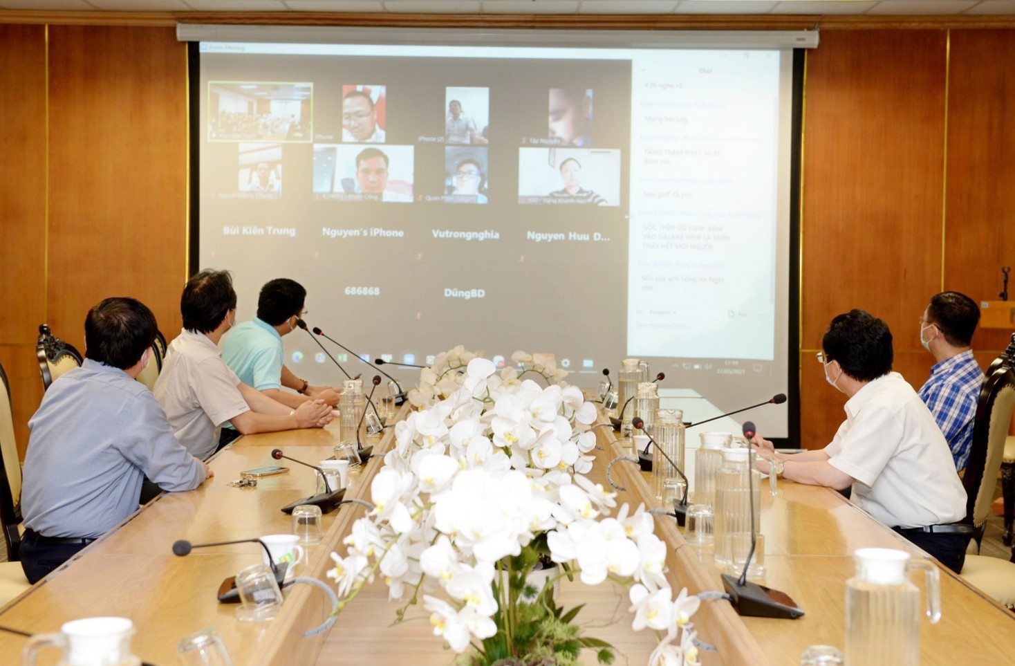 sinh vien duoc ho tro 1 trieu dong anh 1