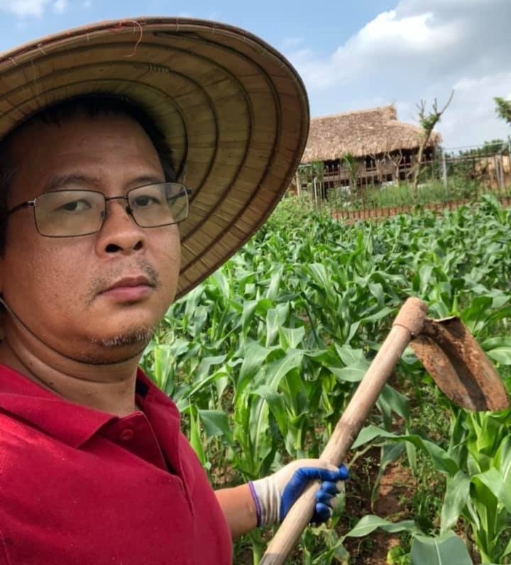 thầy giáo bán ruộng ngô ủng hộ Bắc Giang  ảnh 1 thay giao ban ruong ngo ung ho Bac Giang anh 1