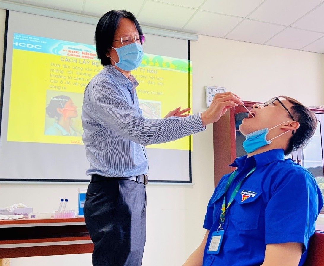 sinh viên ngành y hỗ trợ chống dịch  ảnh 1 sinh vien nganh y ho tro chong dich anh 1
