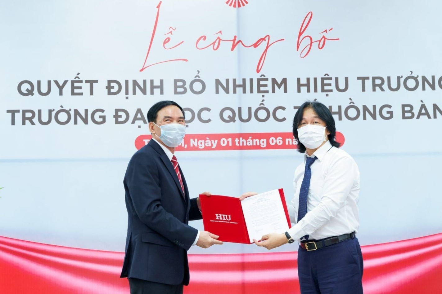 ĐH Hồng Bàng có hiệu trưởng mới  ảnh 1 DH Hong Bang co hieu truong moi anh 1