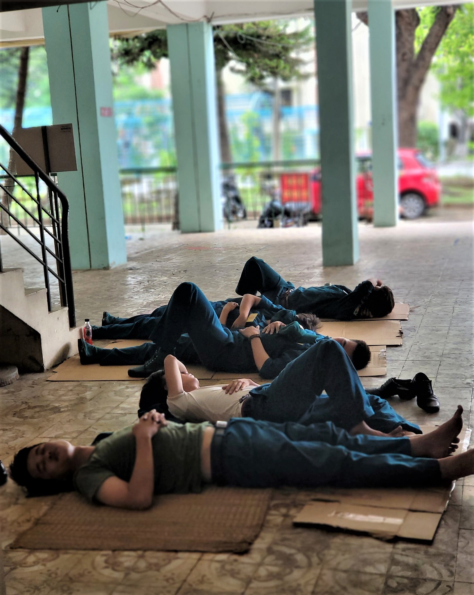 sinh vien gui mi o lai khu cach ly anh 10