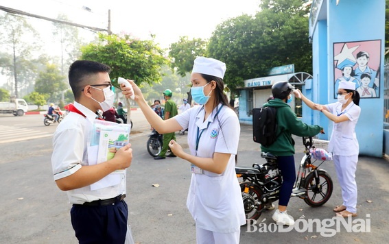 Thư gửi em bé có mẹ mắc Covid-19 ảnh 2 Thu gui em be co me mac Covid-19 anh 2