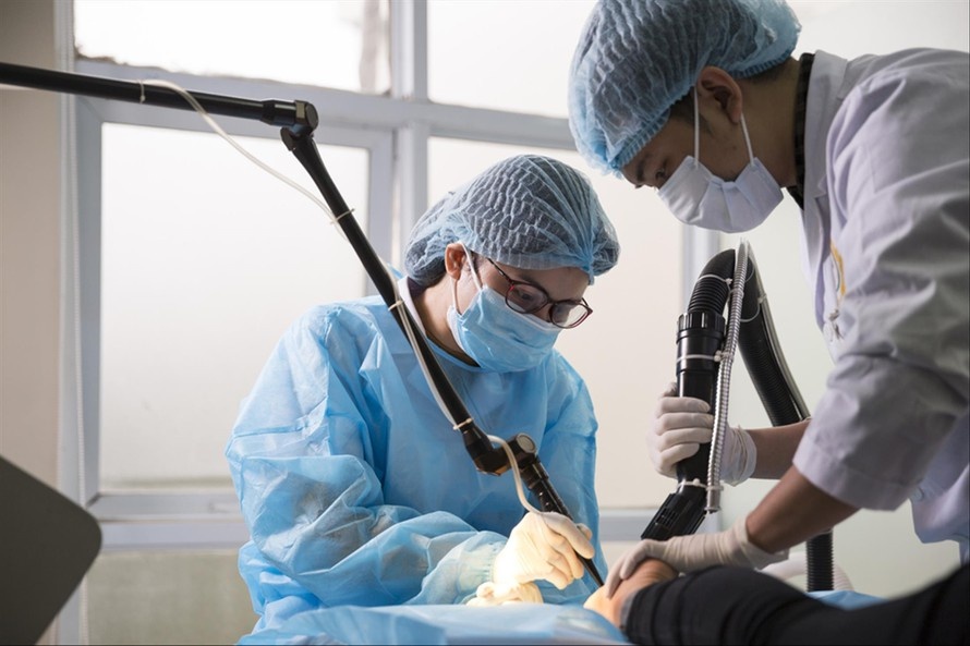 Truong dai hoc ho tro sinh vien truoc lan song Covid-19 hinh anh