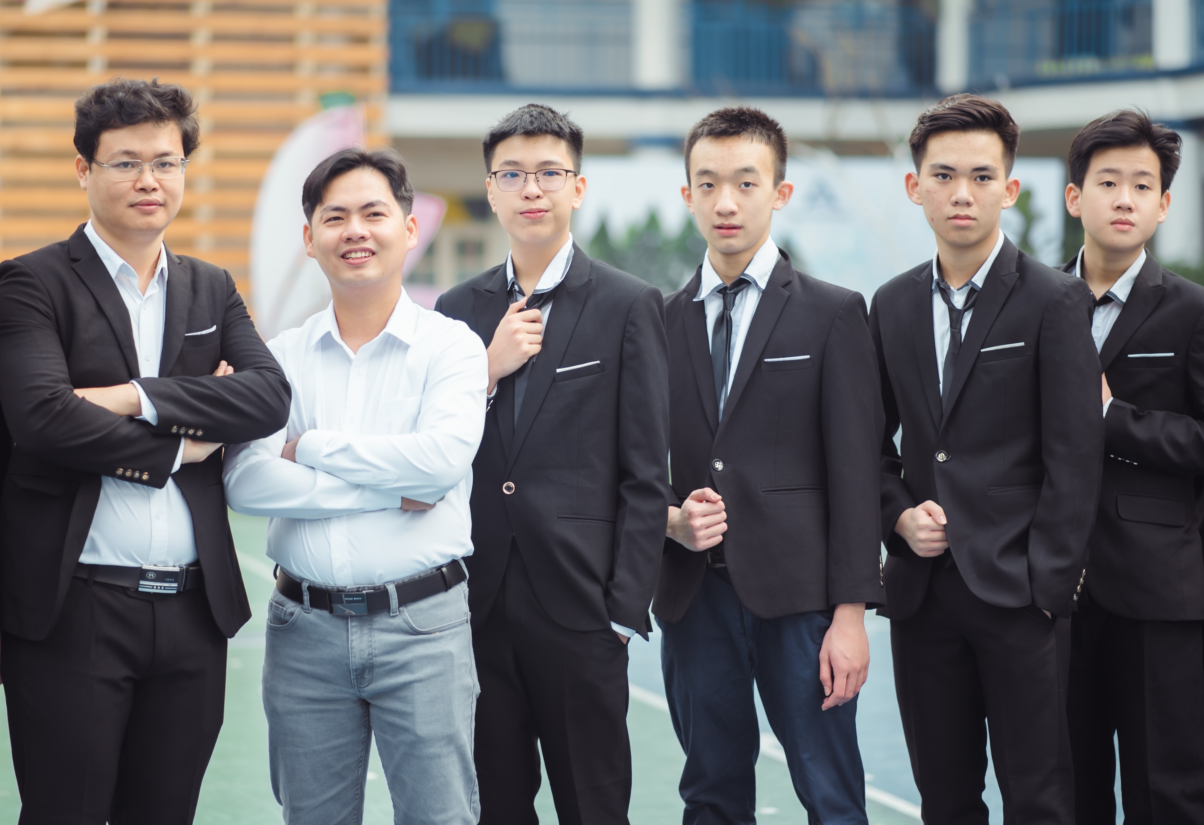 Ca lop do truong chuyen anh 2