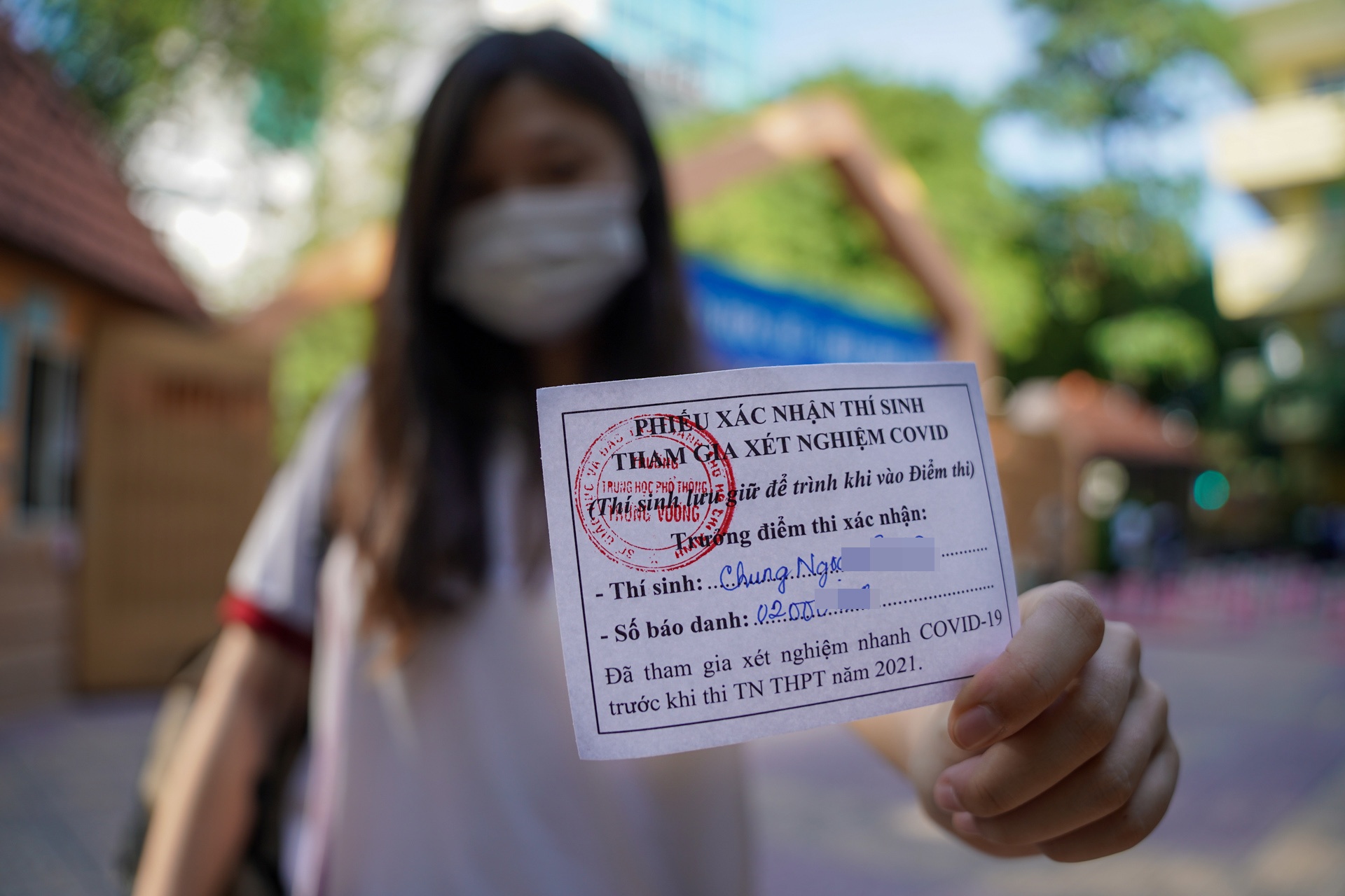 Buoi xet nghiem tong luc cho thi sinh thi tot nghiep THPT o TP.HCM hinh anh