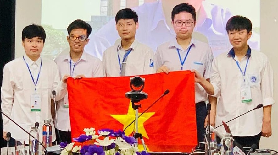 Doi tuyen Olympic Toan Viet Nam anh 2