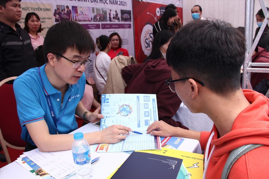 Ðieu chinh nguyen vong: Khong can than, diem cao van truot hinh anh