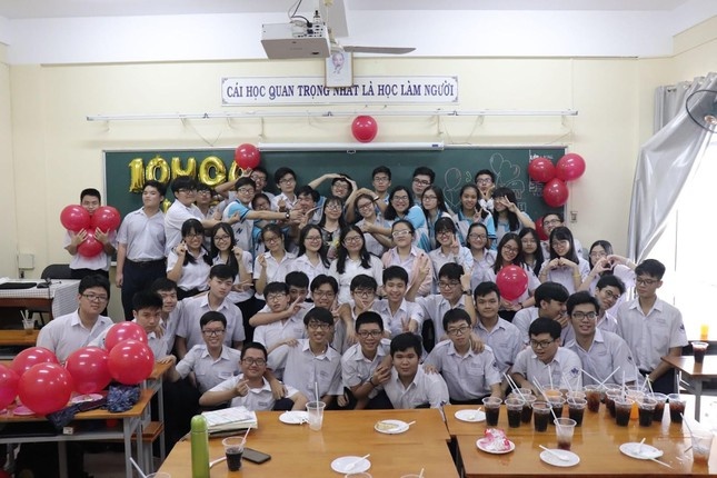 Pho thong nang khieu TP.HCM anh 1