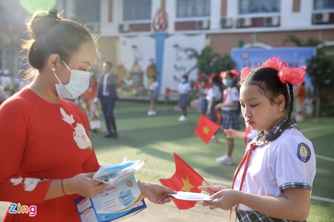 TP.HCM học trực tuyến 10 tuần đầu  ảnh 1 TP.HCM hoc truc tuyen 10 tuan dau anh 1