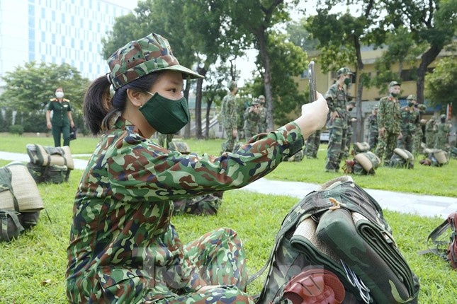 quân y chi viện cho TP.HCM ảnh 2 quan y chi vien cho TP.HCM anh 2
