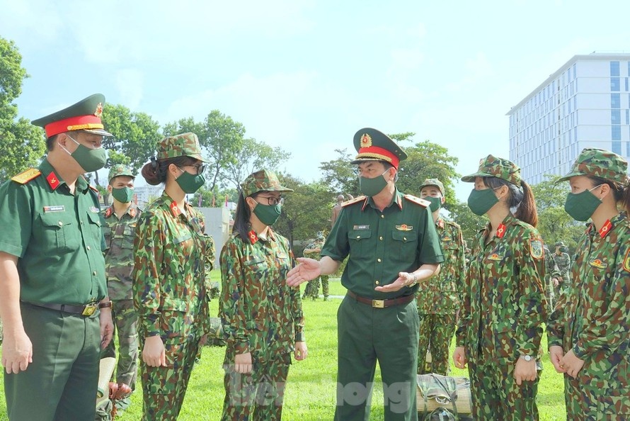 quân y chi viện cho TP.HCM ảnh 1 quan y chi vien cho TP.HCM anh 1