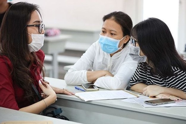 DH Luat TP.HCM cong bo diem san, hoc phi nam 2021 hinh anh