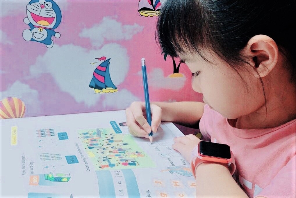 van chuyen sach giao khoa anh 1