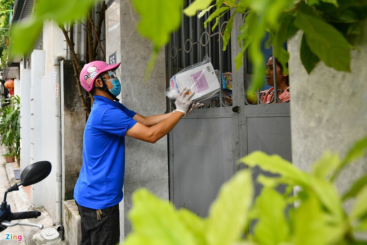 van chuyen sach giao khoa anh 2