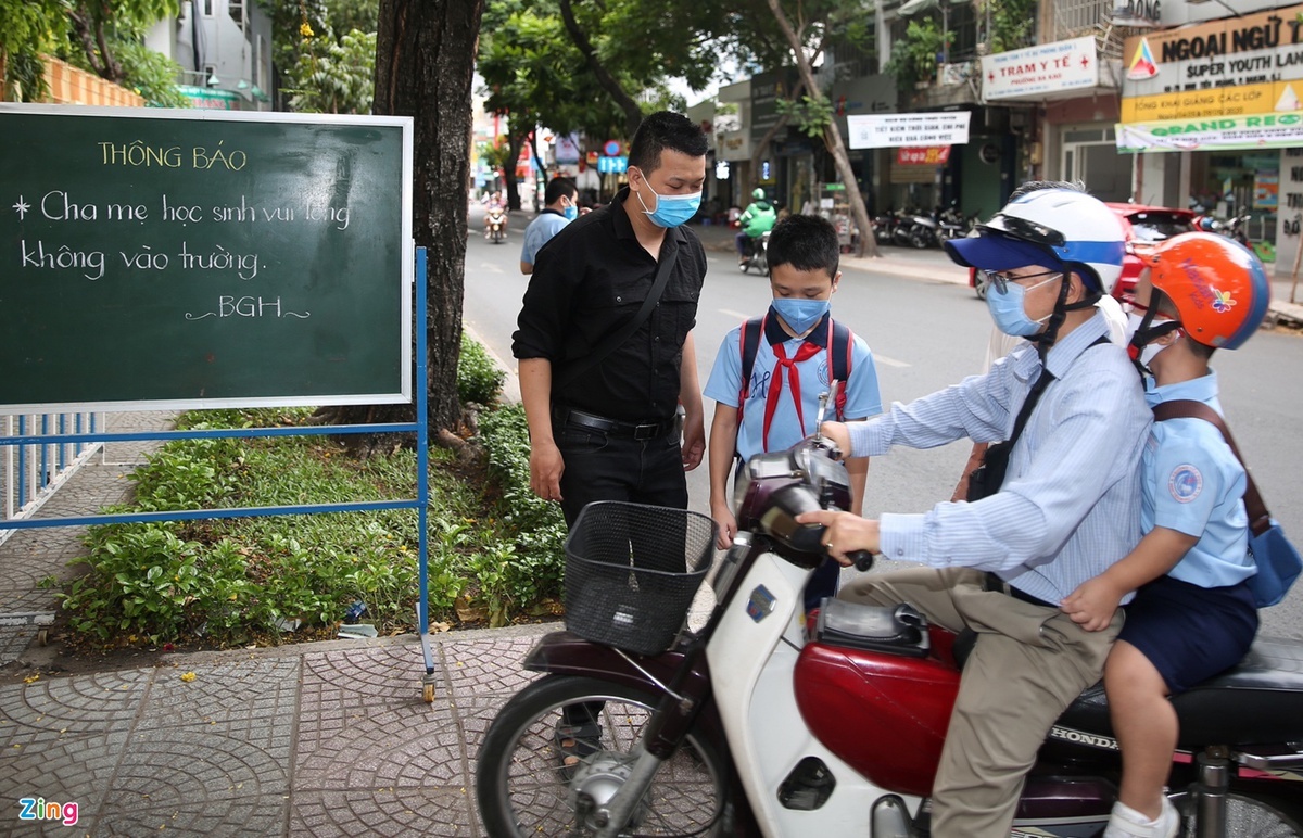 De xuat mo cua truong o vung an toan anh 1