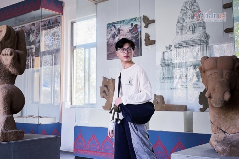 sinh vien ngoai thuong ap luc muc luong nghin do anh 2