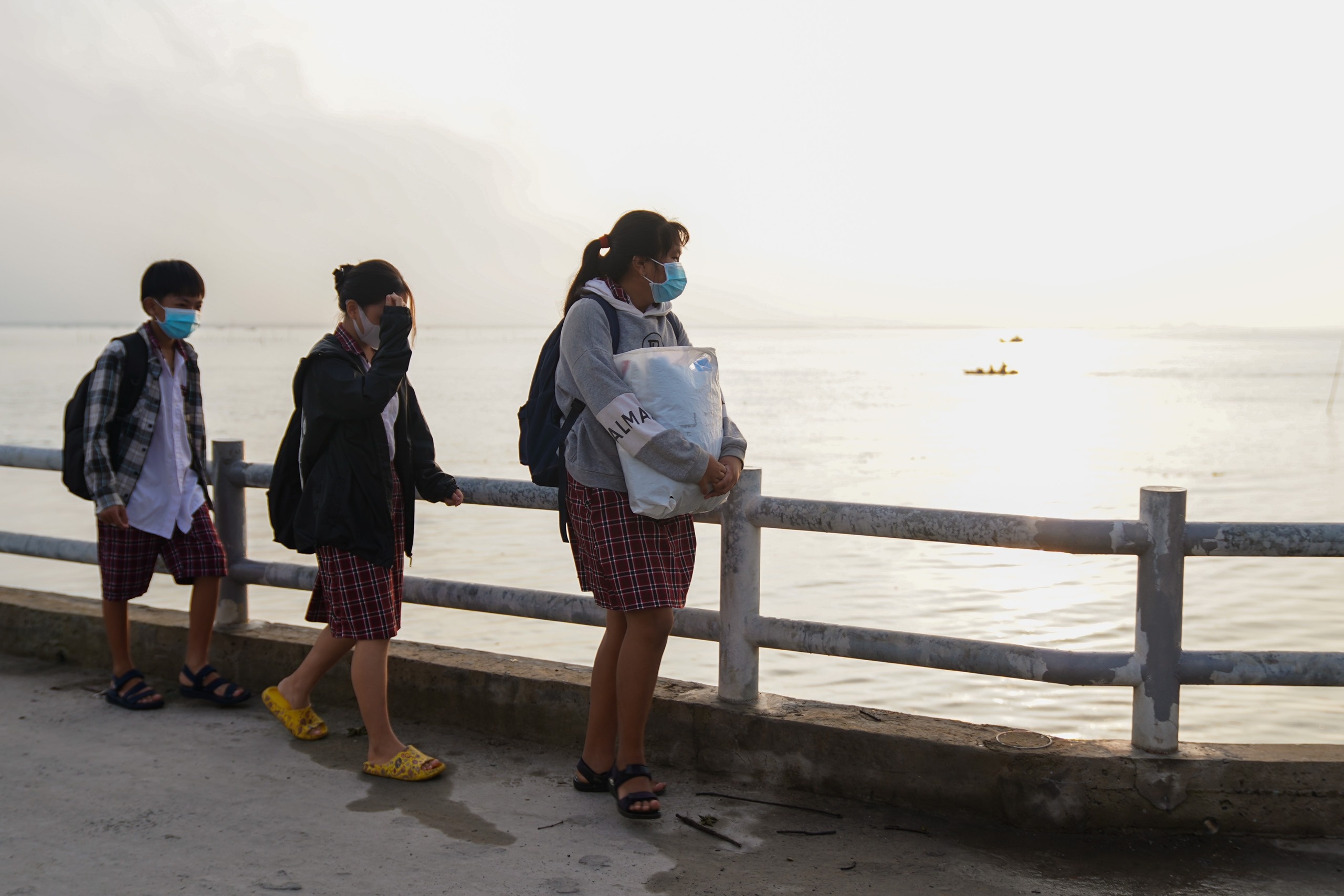 Hoc sinh TP.HCM tro lai truong anh 3