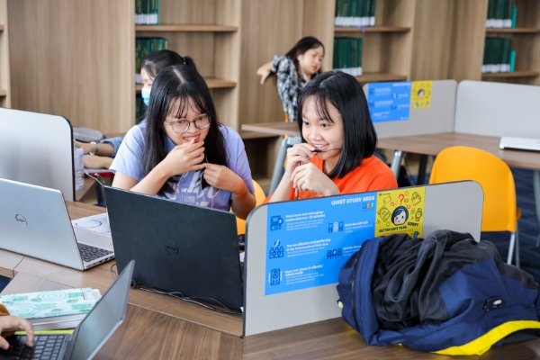 DH Kinh te TP.HCM day hoc truc tiep tu dau thang 11 hinh anh